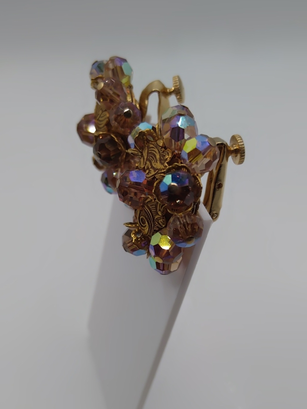 Vendome Champaign AB Crystal and Gold Tone Screw Clip On Earrings Vintage Rare - Picture 3 of 7